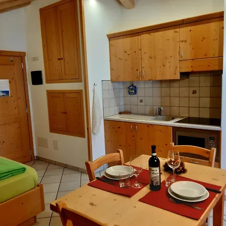 Beatrice Apartment *